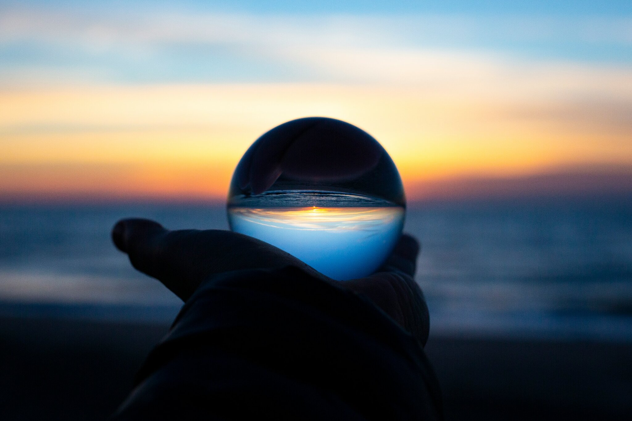 the-predictive-edge-redefining-customer-loyalty-through-ai